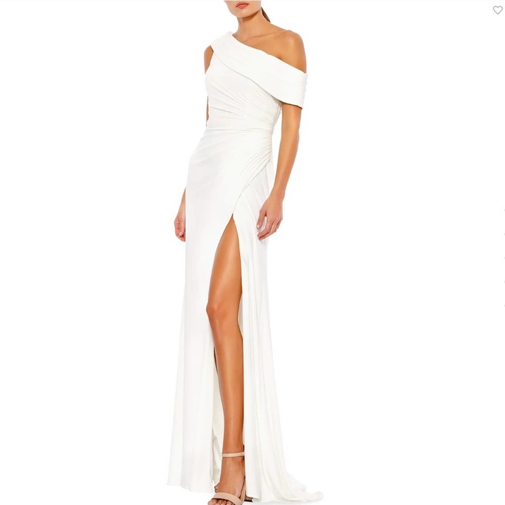 COPY - New IEENA FOR MAC DUGGAL Off-the-Shoulder Shirred Jersey Gown
